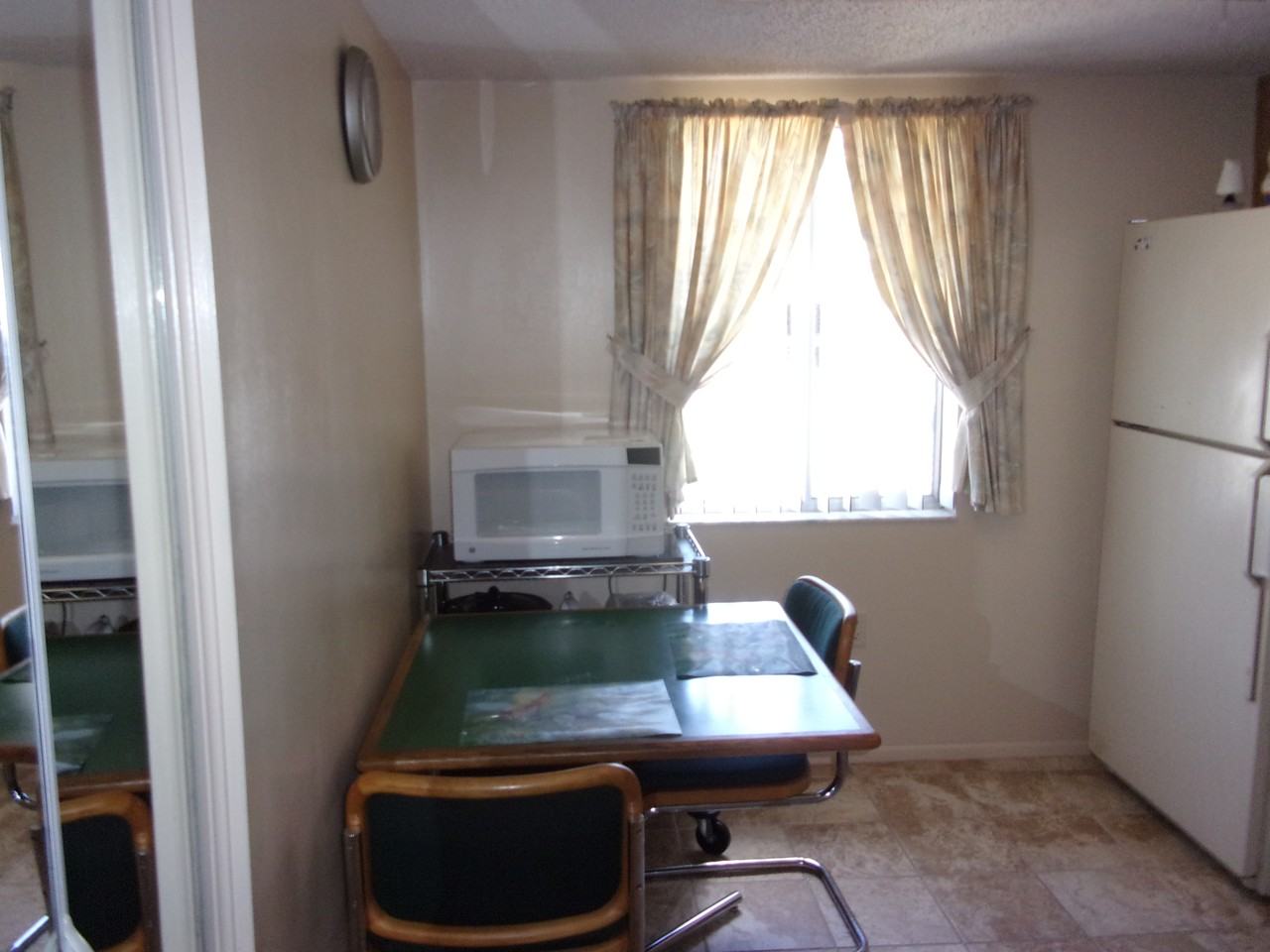 216 Cypress Ln - Photo 5 of 32