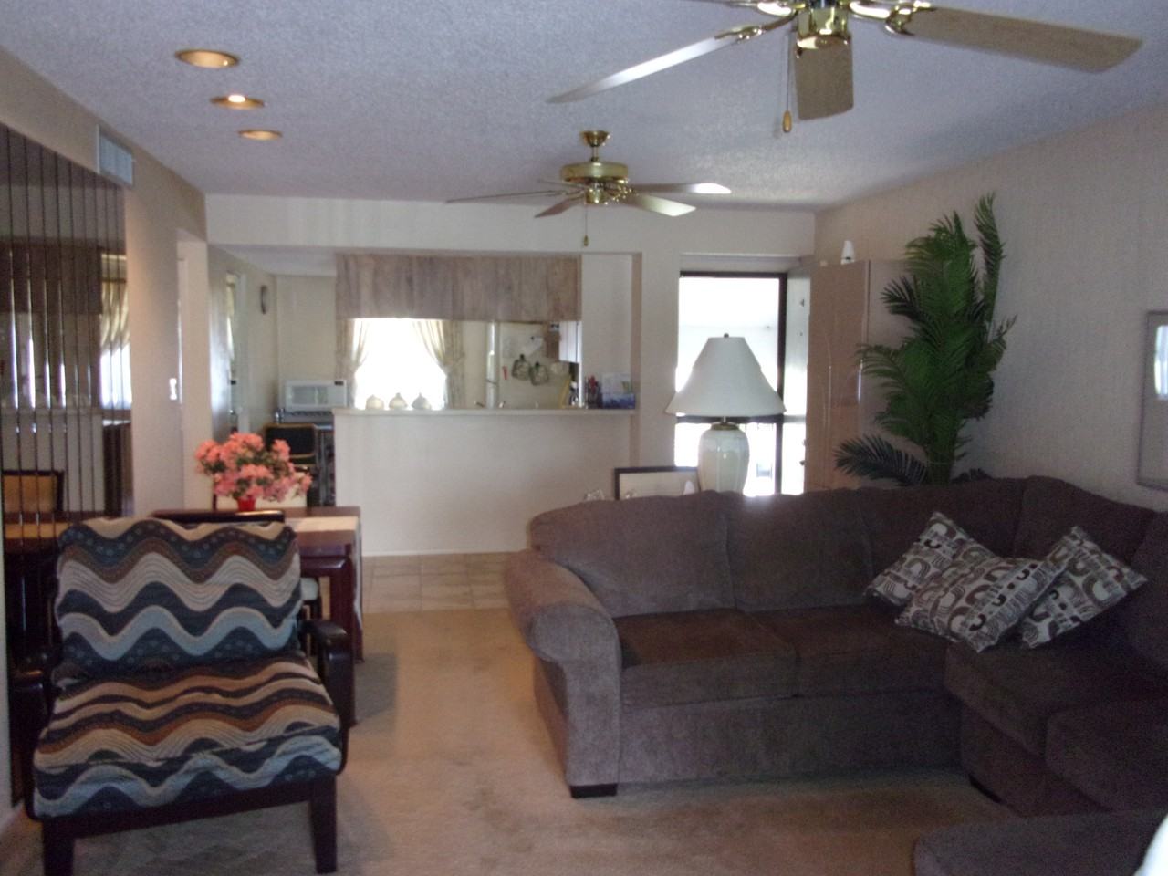 216 Cypress Ln - Photo 7 of 32