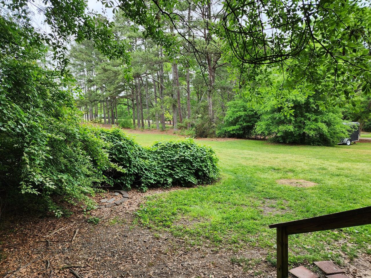 204 Hammett Rd - Photo 7 of 19