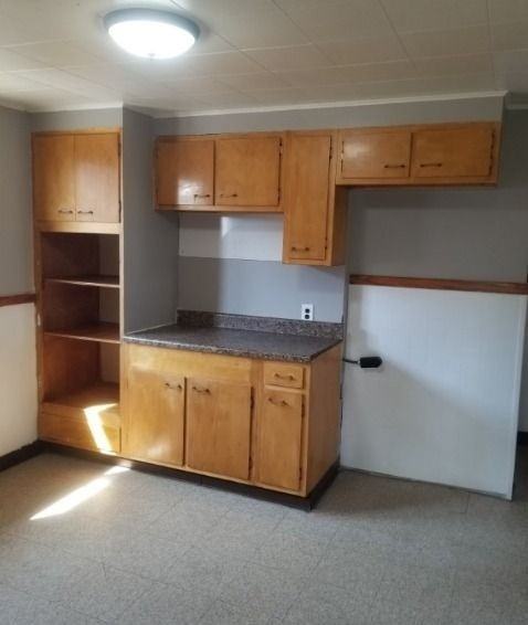 98 Erb St - Photo 2 of 8