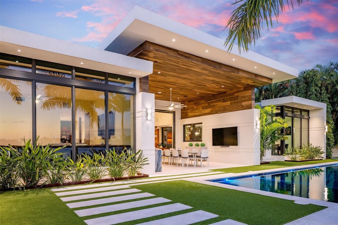 765 Middle River Dr #NA - Photo 3 of 50