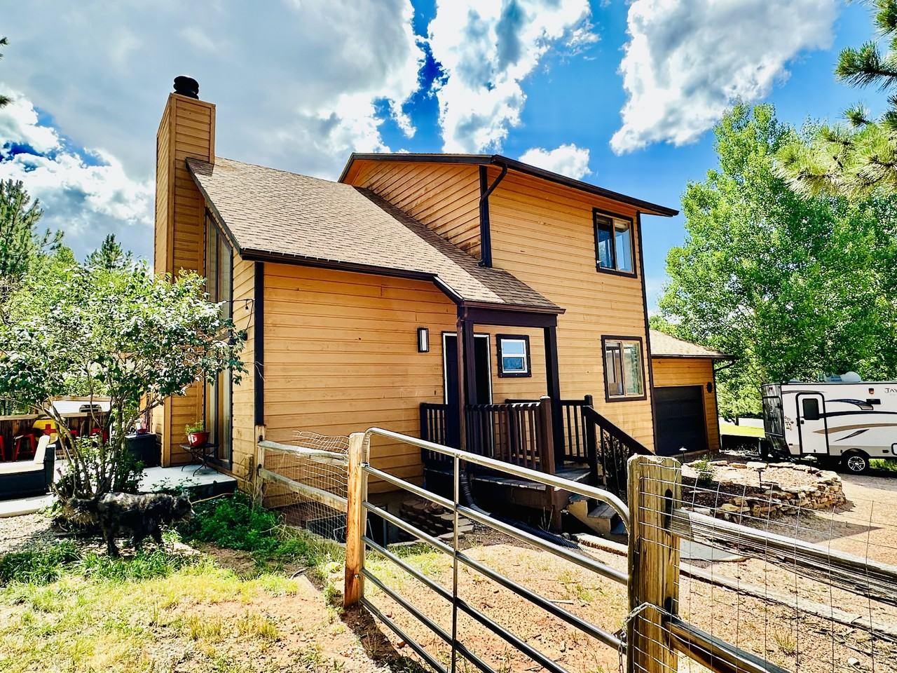 1345 Leslie Cir #NA - Photo 3 of 16