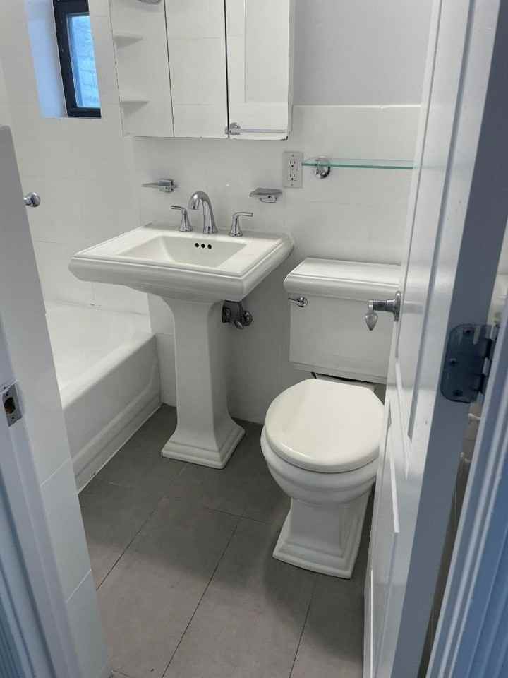 E 23rd St #19 - Photo 5 of 8