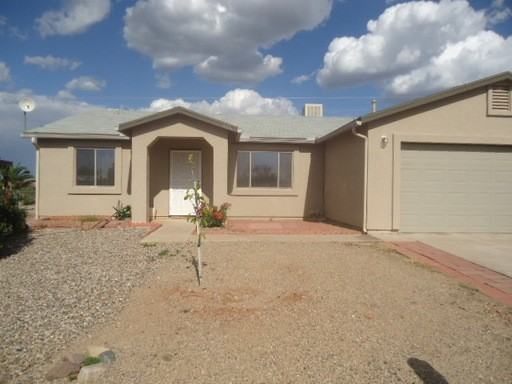 126 Buffalo Dr - Photo 2 of 45