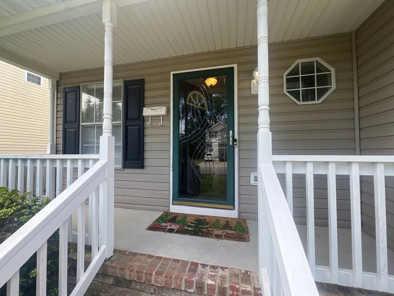 7519 Hughart St - Photo 2 of 20