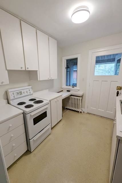 15 Ivy Crescent #1/2 - Photo 3 of 8