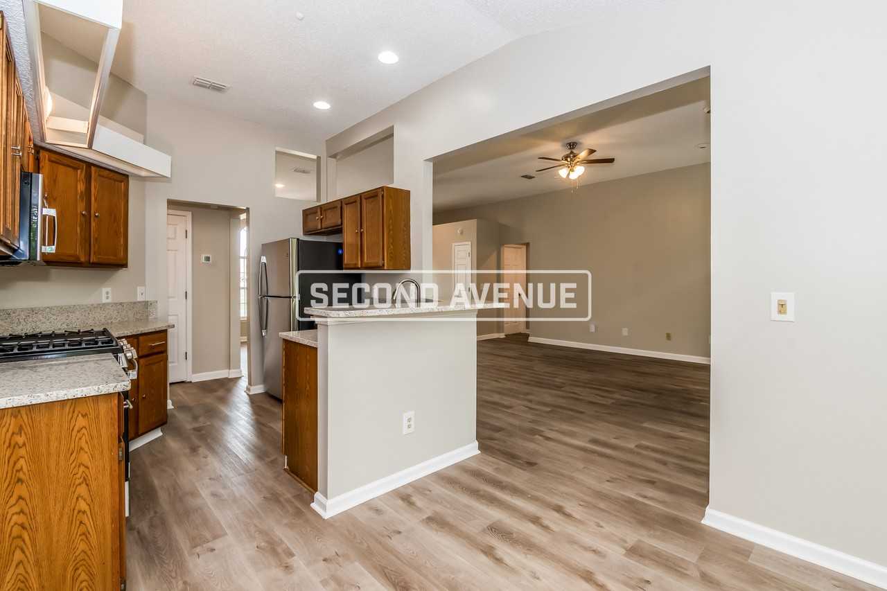 8544 Echoridge Ct - Photo 7 of 24