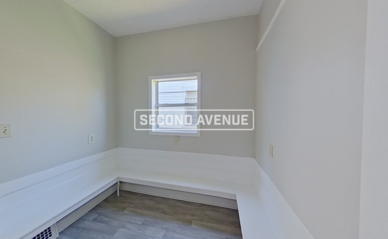 4121 Court S - Photo 7 of 28