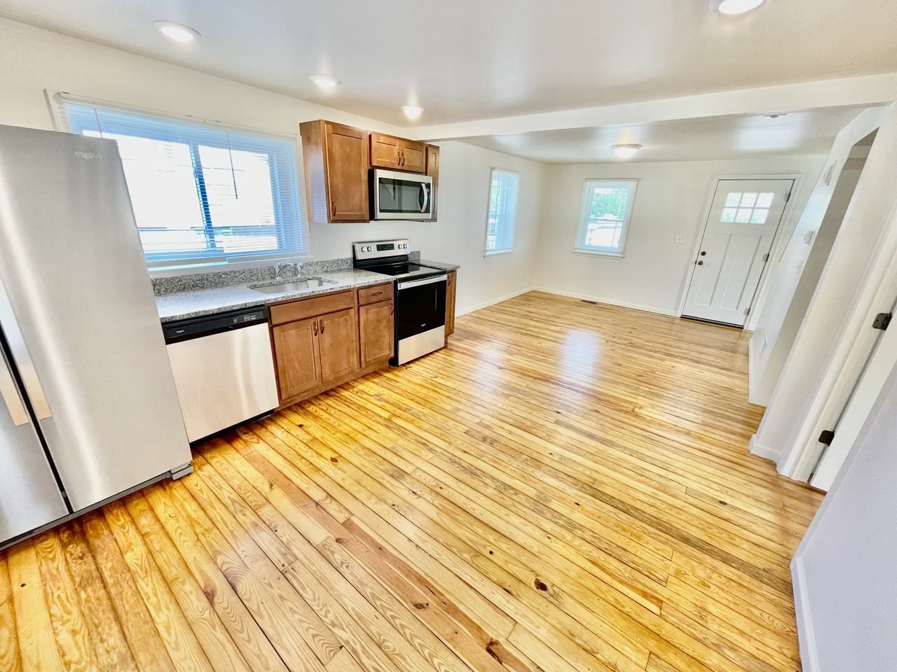 62 East Forrest Avenue - Photo 3 of 19