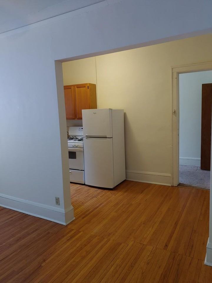 1619 Lagoon Ave - Photo 2 of 25