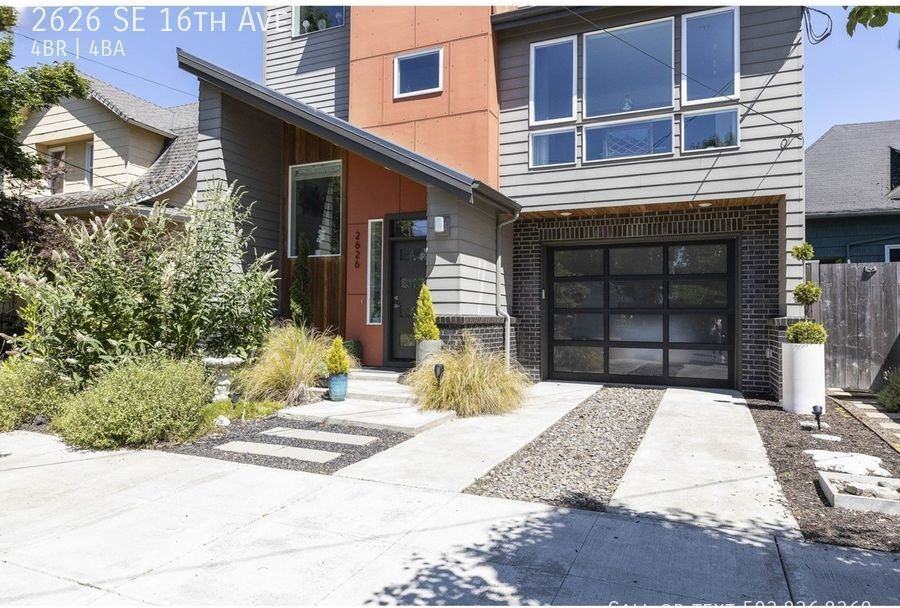 2626 Se 16th Ave - Photo 2 of 50