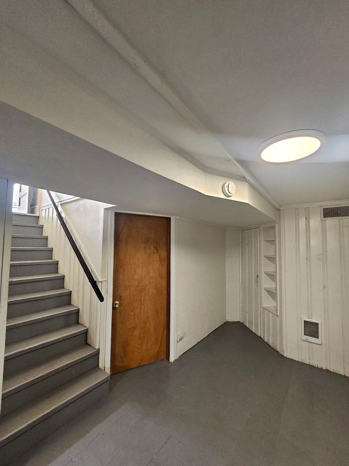 1218 E Uintah St - Photo 3 of 11