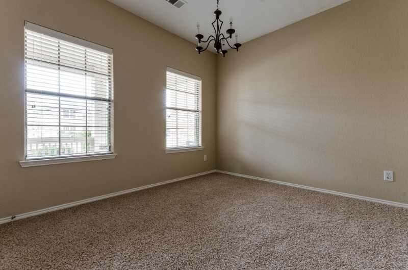 249 Niagara Falls Dr - Photo 7 of 35