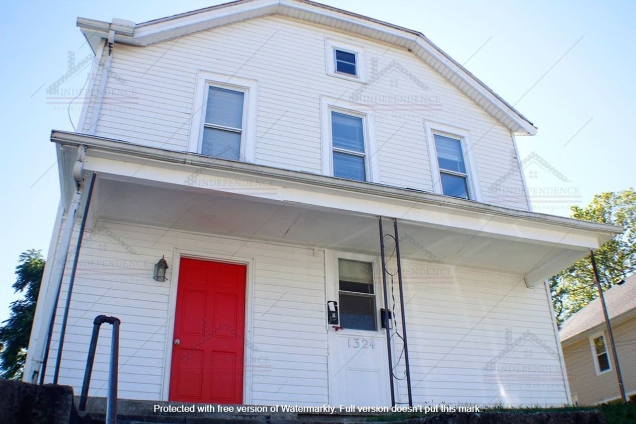 1324 Fairmount Ave - Photo 3 of 8