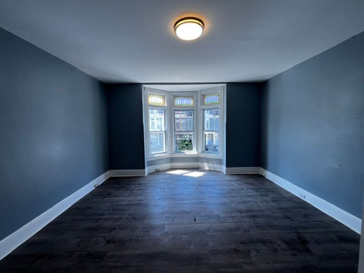 207 W. Greenwich Street - Photo 2 of 5