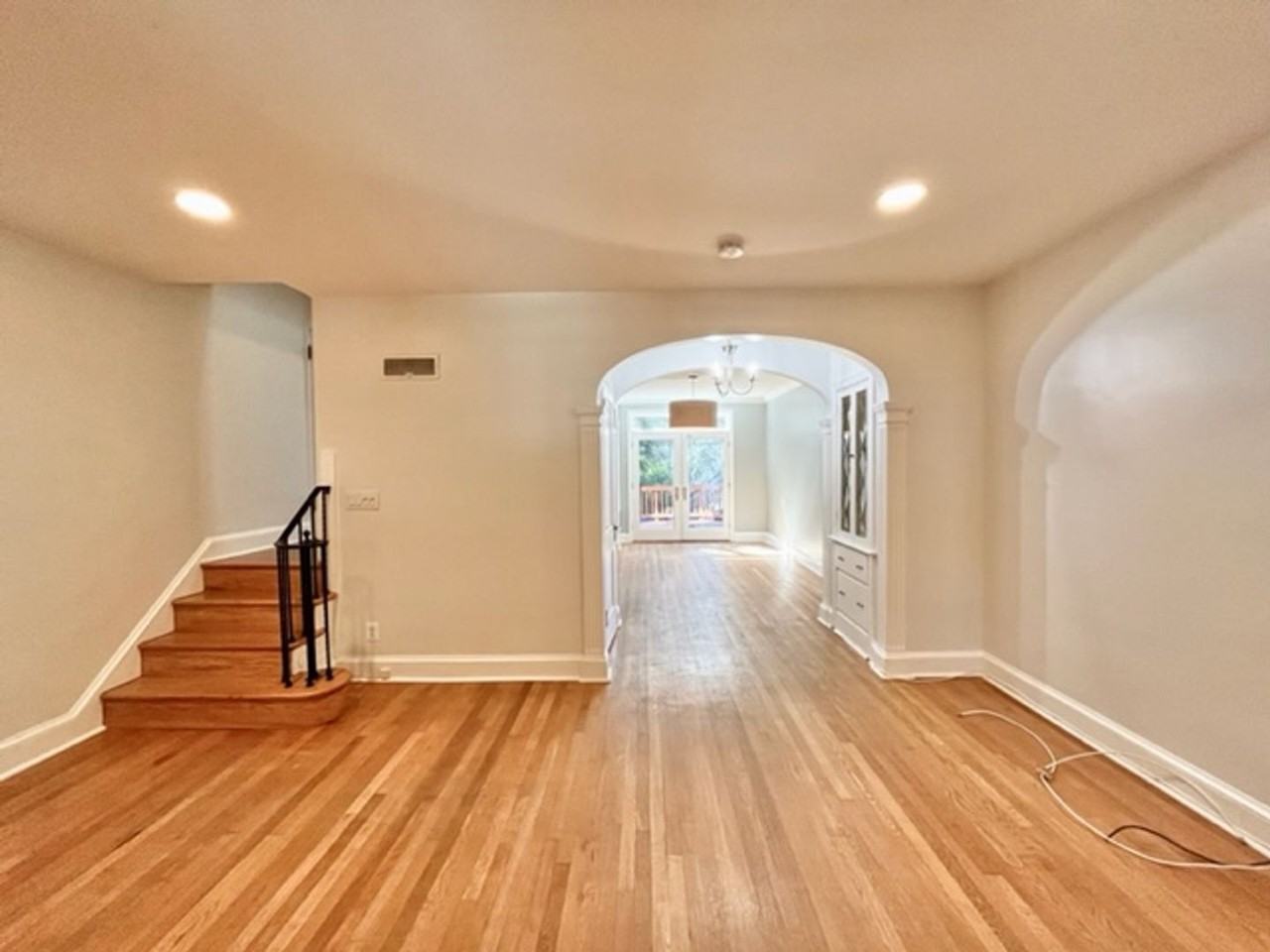 2416 39th Pl Nw - Photo 2 of 31