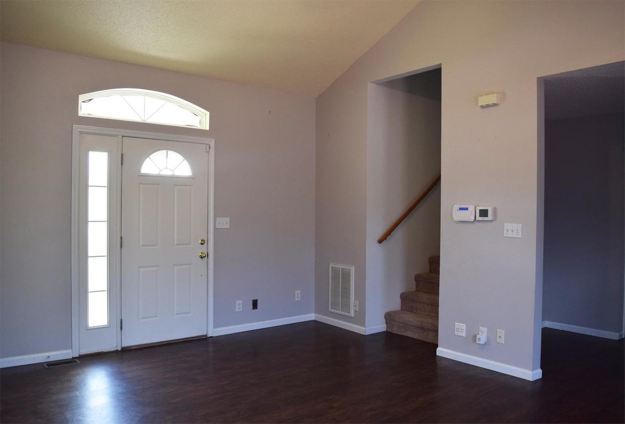 131 Hickory Valley Rd - Photo 5 of 29