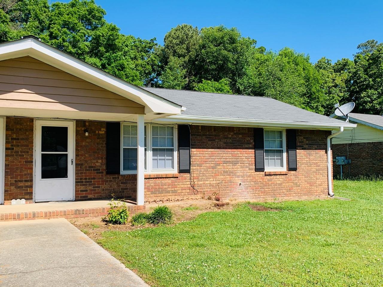 16 Paige St - Photo 2 of 24