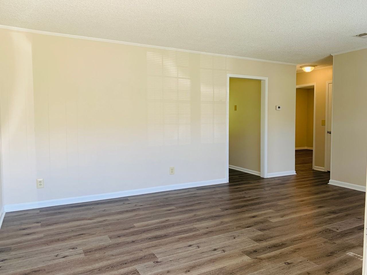 16 Paige St - Photo 3 of 24