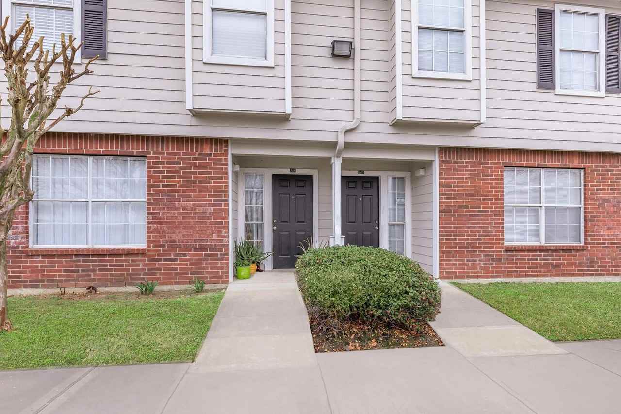 Sovereign Townhomes - Photo 2 of 34