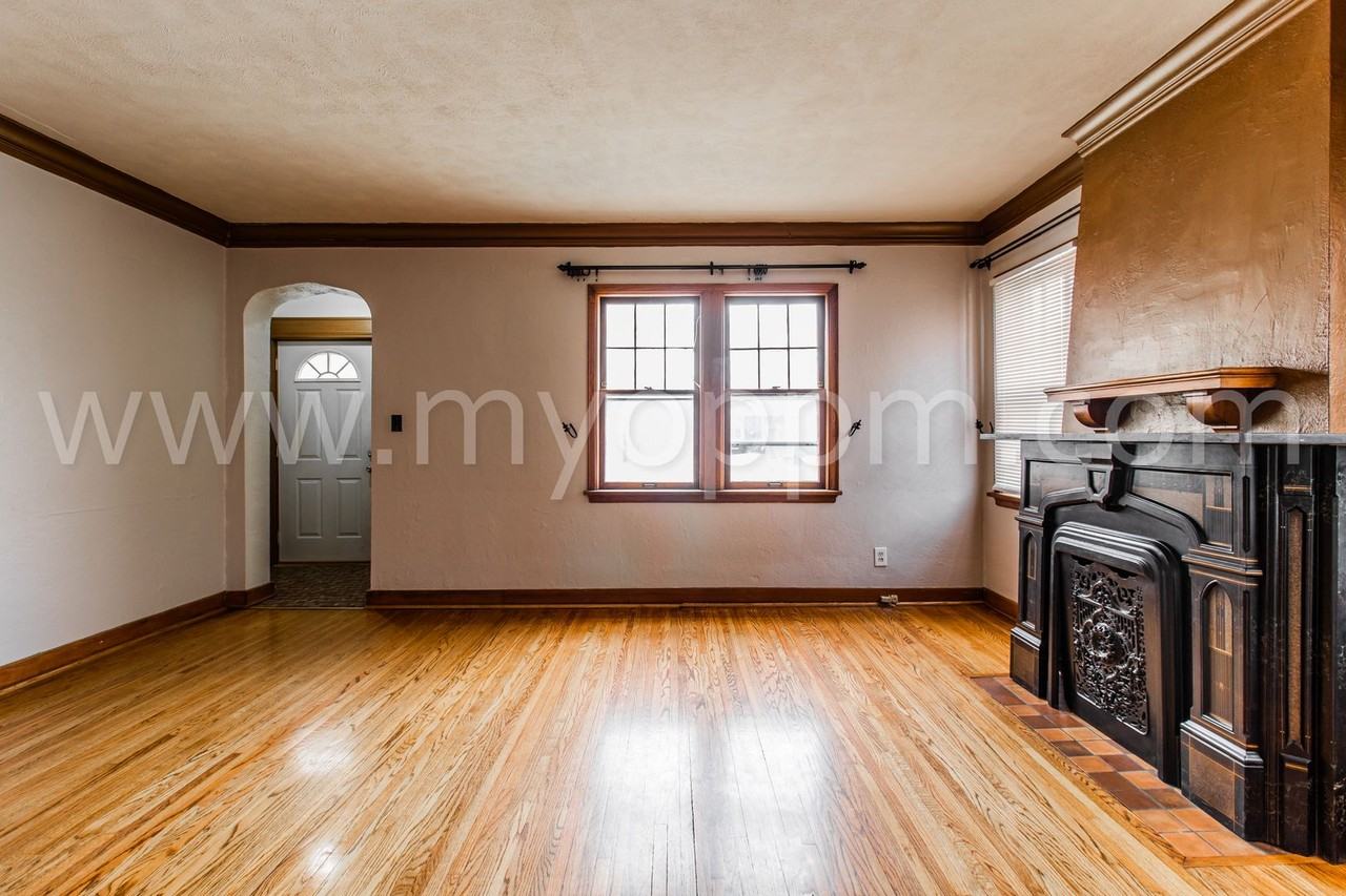 513 N 41st Ave - Photo 2 of 19