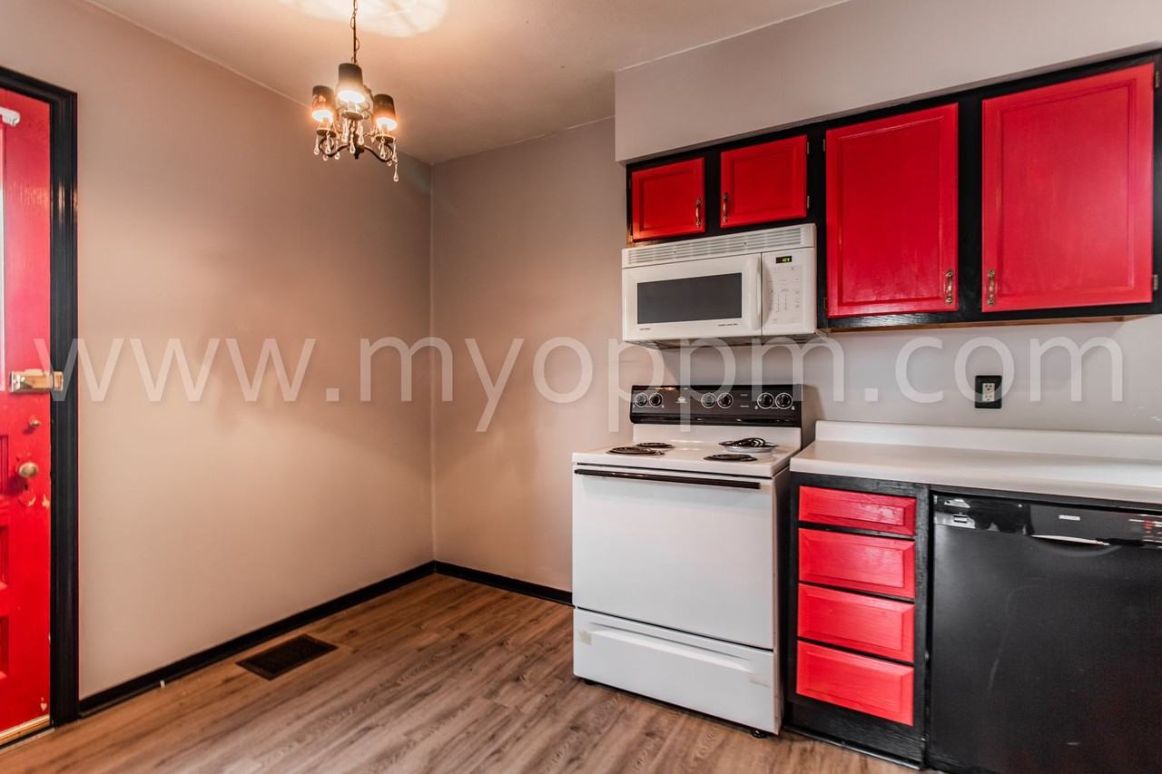513 N 41st Ave - Photo 7 of 19