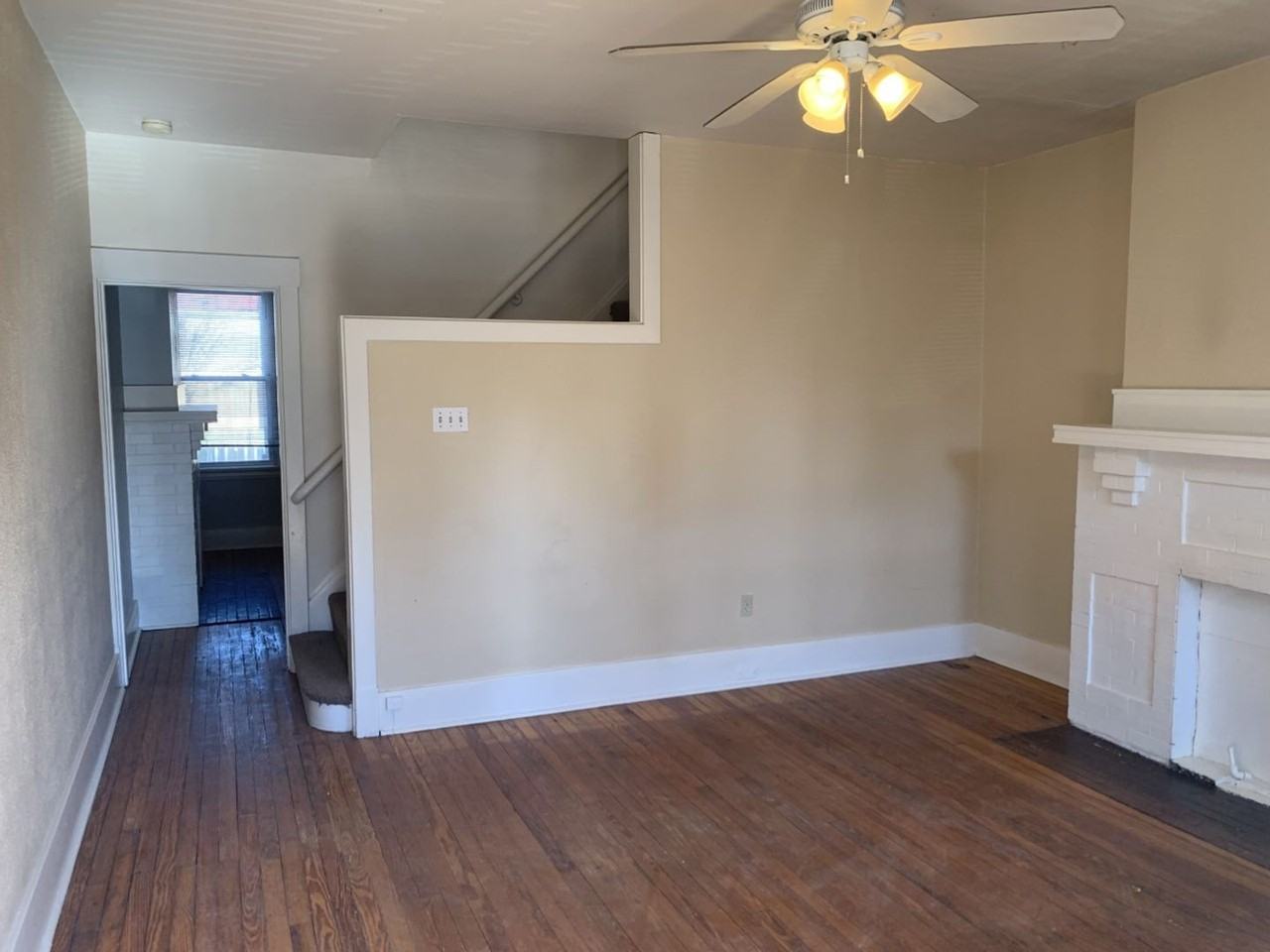 6915 Standish St - Photo 2 of 23