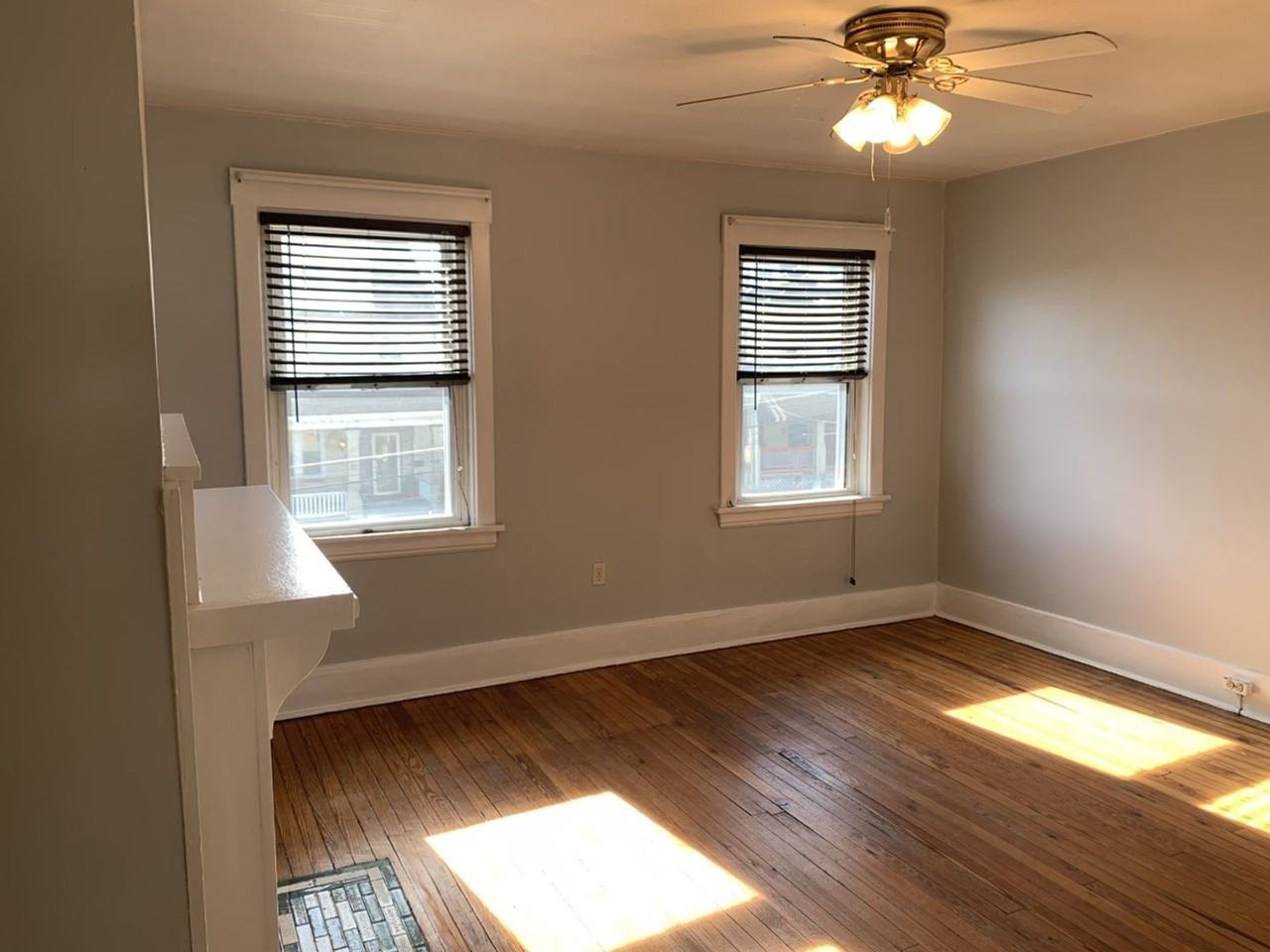 6915 Standish St - Photo 6 of 23