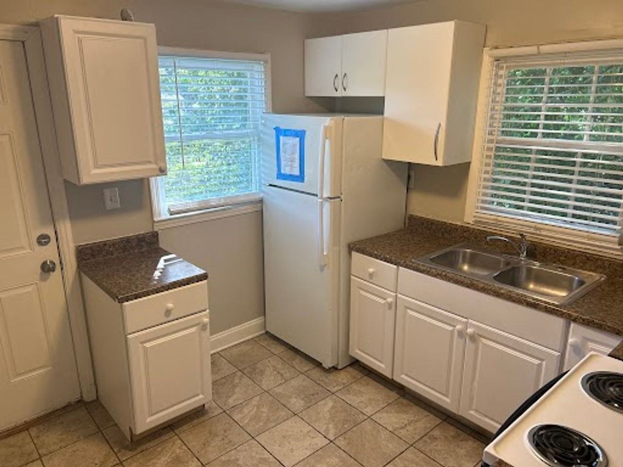 130 Cerro St Sw - Photo 3 of 15