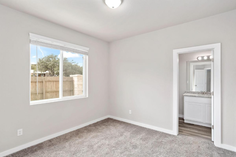 21522 Sir Walter Ln - Photo 4 of 20