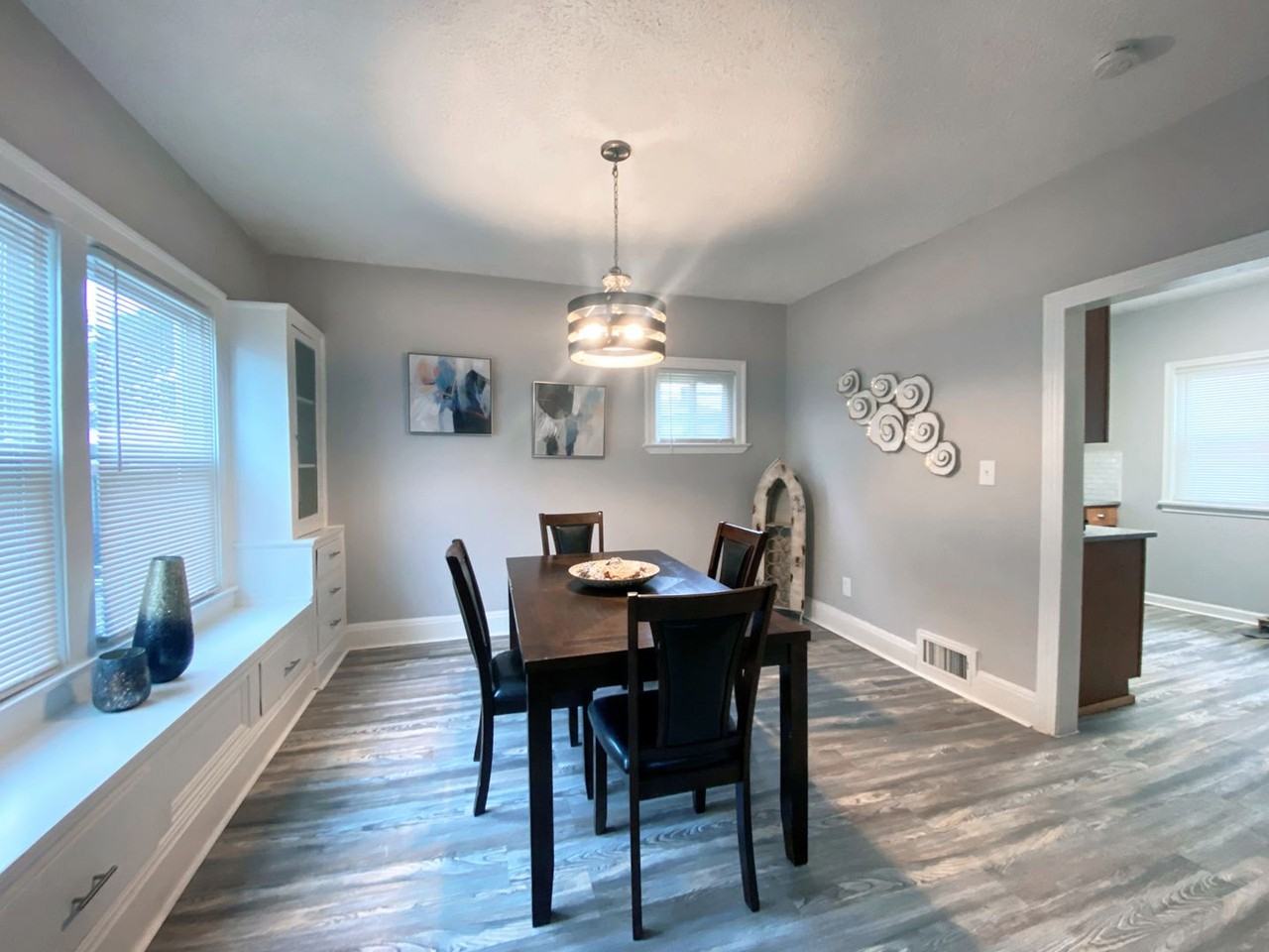 4656 Blythin Rd - Photo 4 of 11