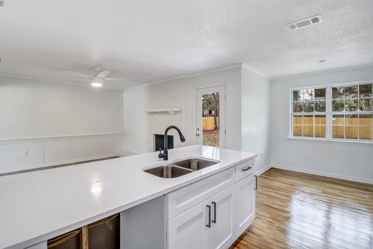 29 Beaver Run Dr - Photo 2 of 22