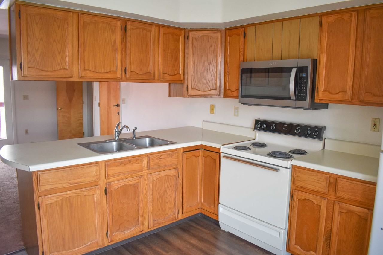 310 S Lincoln Ave #9 - Photo 6 of 25