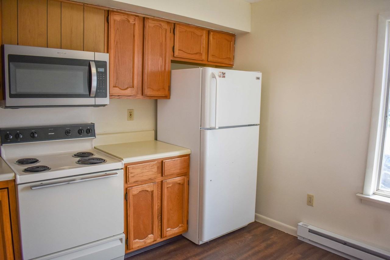 310 S Lincoln Ave #9 - Photo 7 of 25