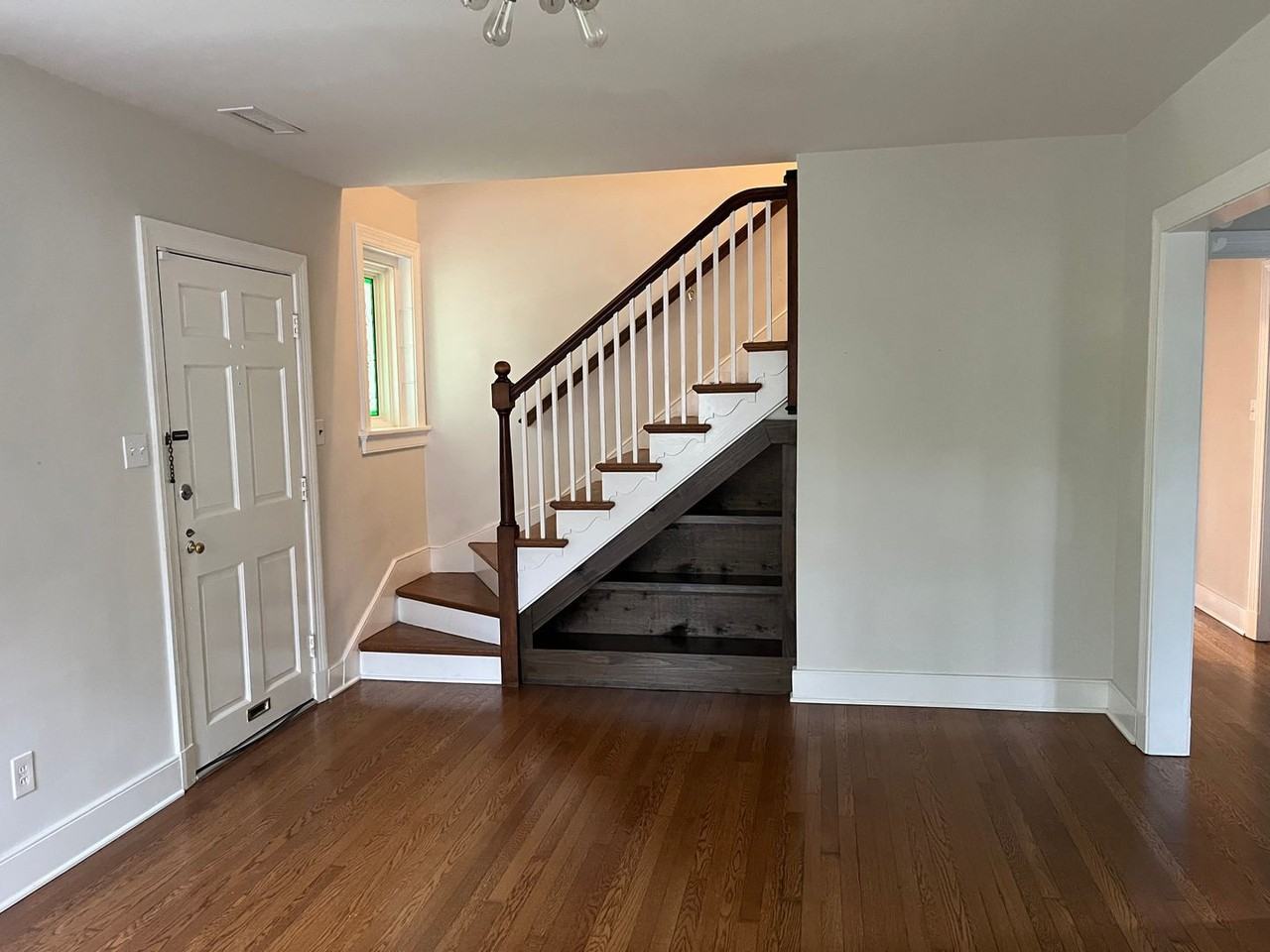 3109 Grantland Dr - Photo 3 of 9