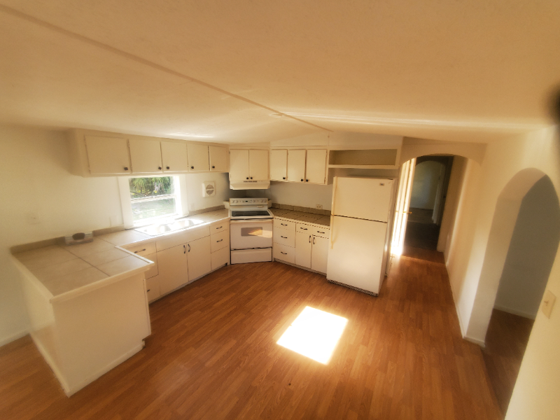 550 Baker Rd - Photo 3 of 8