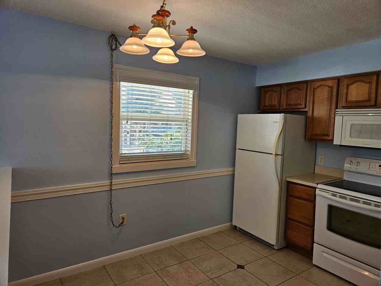 370 Base Ave E #210 - Photo 4 of 26