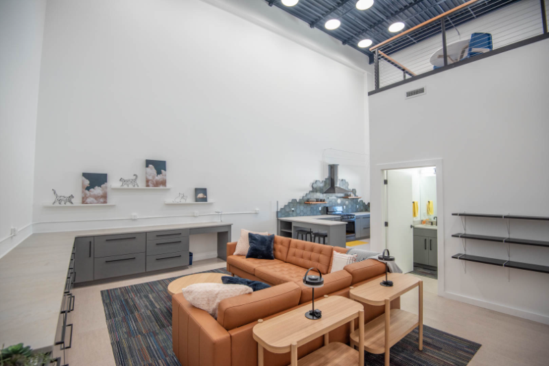 215 S Jefferson Ave #209 - Photo 3 of 17