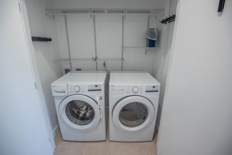 215 S Jefferson Ave #209 - Photo 7 of 17