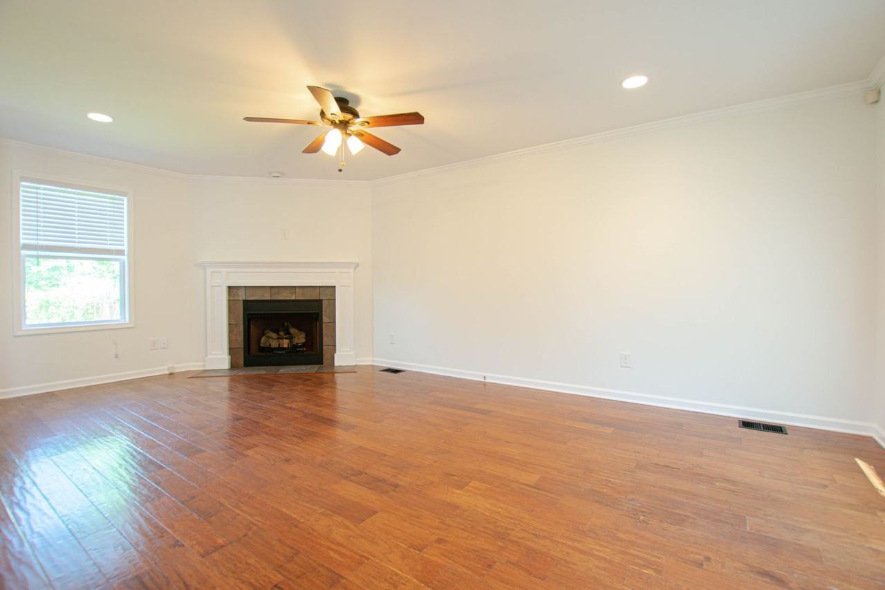 3626 Fox Tail Dr - Photo 2 of 22