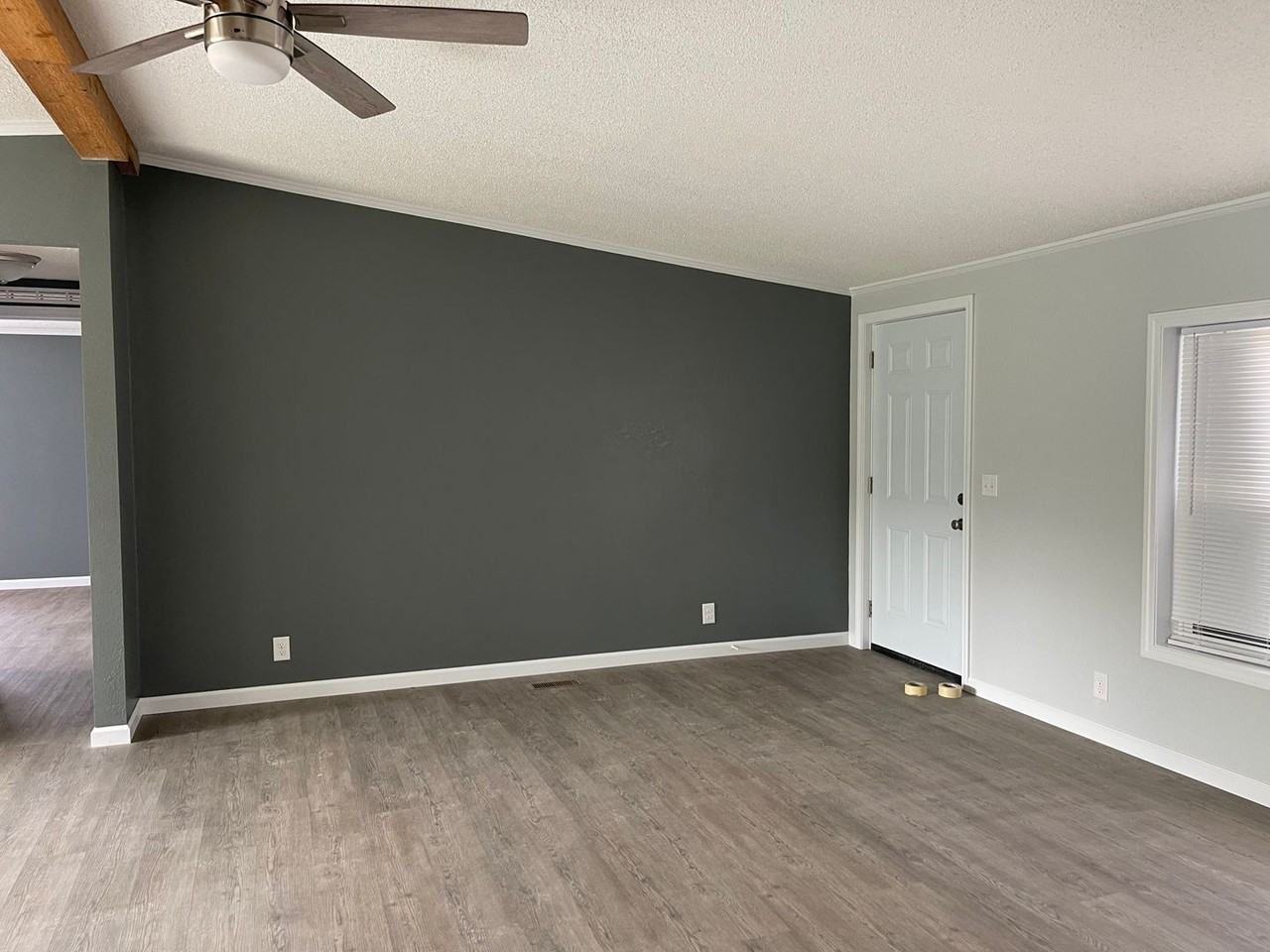 23520 Park Dr - Photo 3 of 8