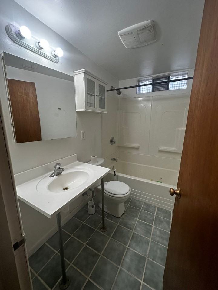 508 W Grant St - Photo 6 of 10