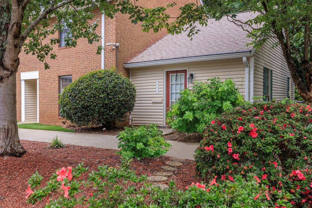 Ashley Oaks Apartments - Photo 5 of 50