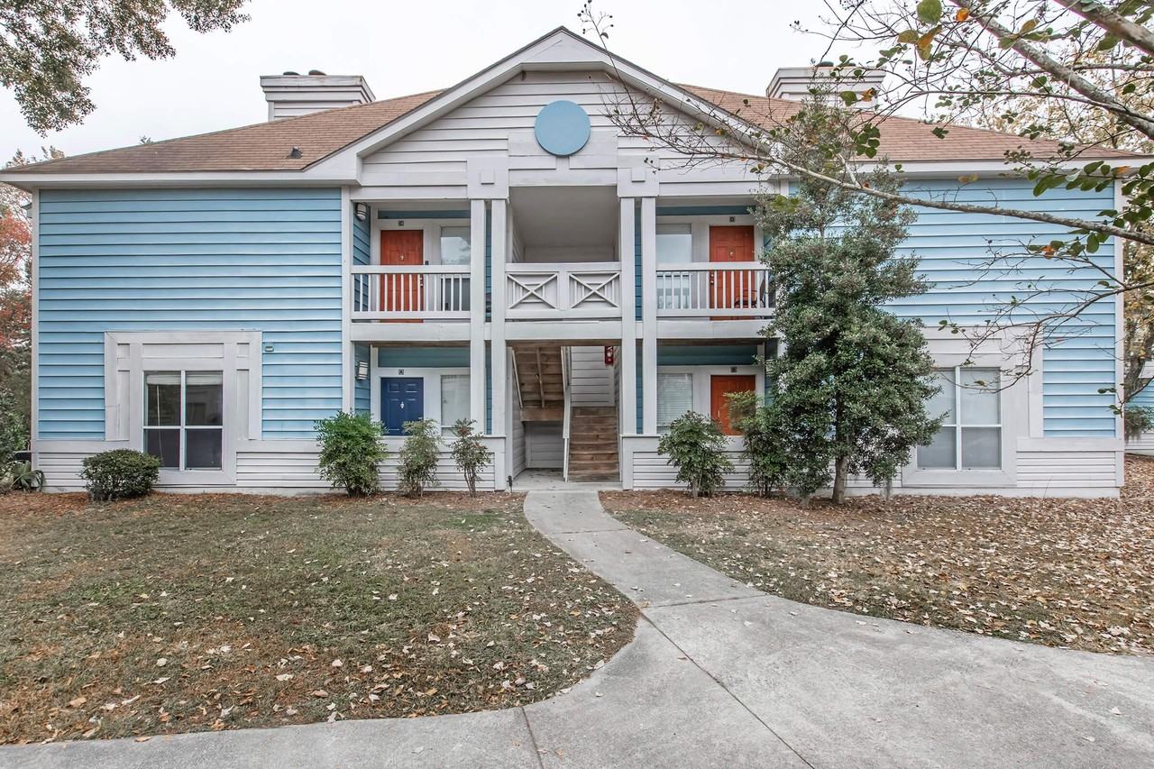 River Walk Savannah - Photo 2 of 50