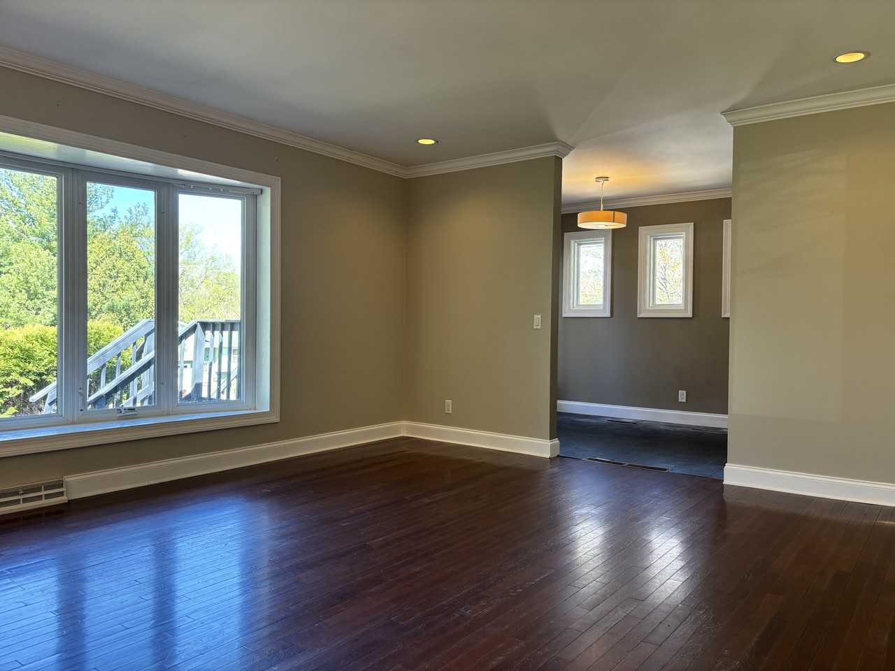 2421 White Oak Trl #2421 - Photo 3 of 33