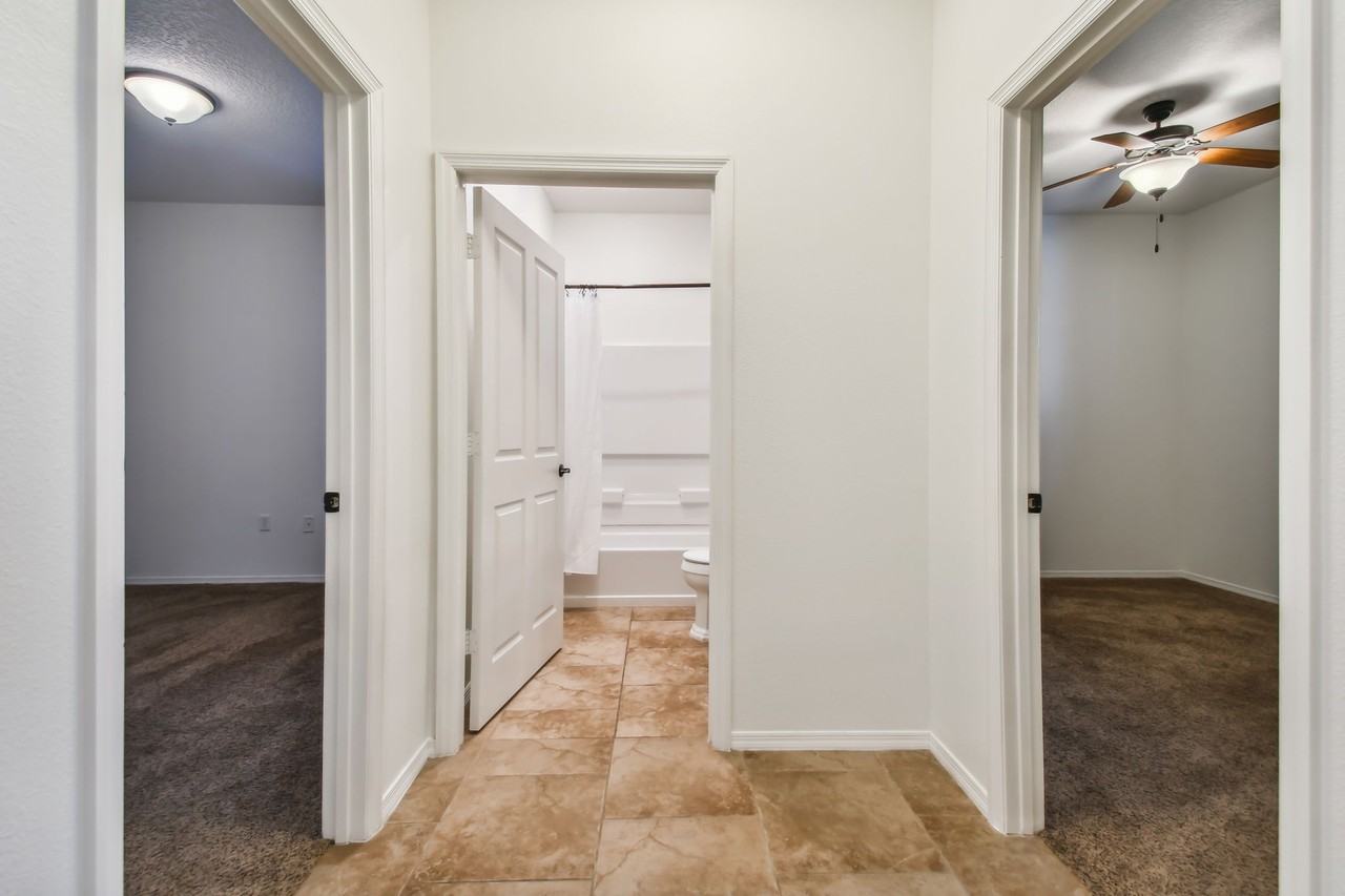 1232 Canyon Oaks Dr #NA - Photo 3 of 22