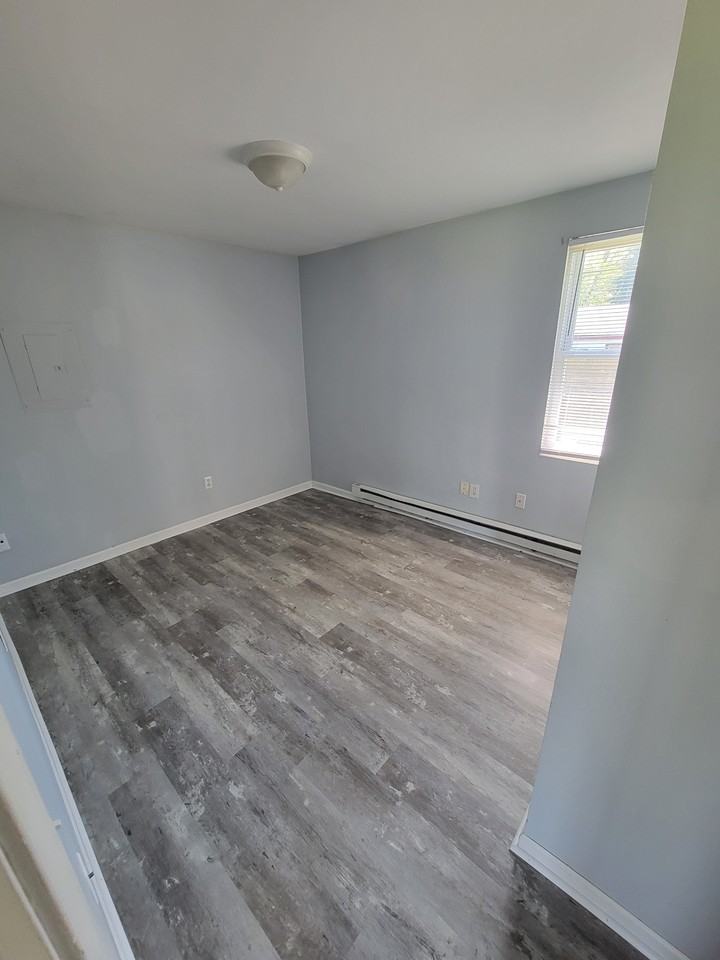 617 W Commerce Rd #NA - Photo 2 of 10