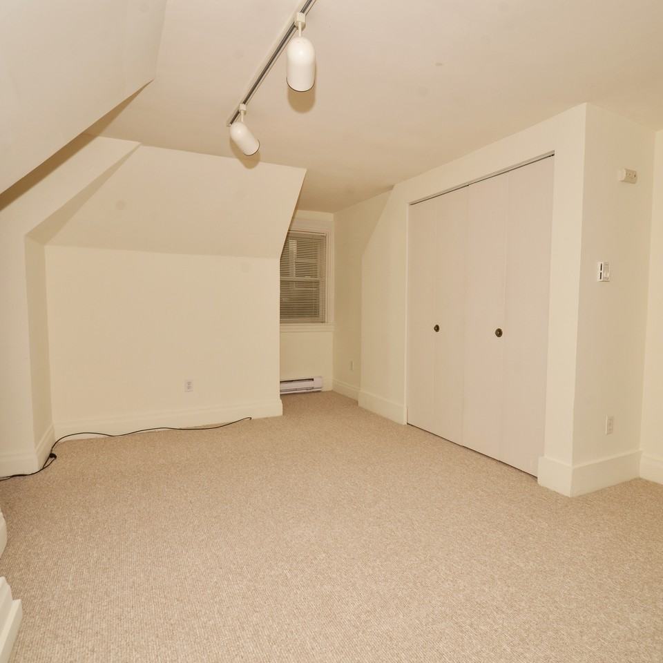 6340 Walnut St #3 - Photo 6 of 7