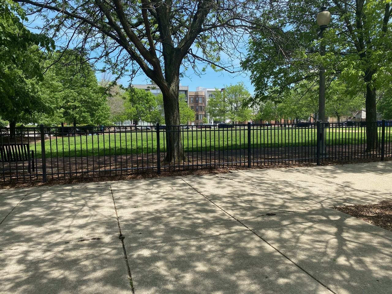 1628 N Marshfield Ave #1F - Photo 4 of 12