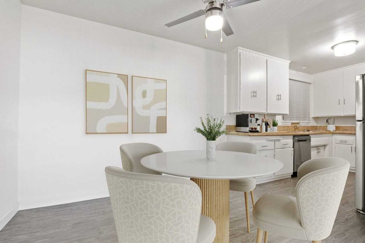 Doheny Drive - Photo 3 of 44